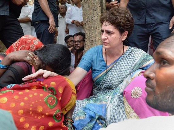 Priyanka ends dharna, to return to Delhi via Varanasi 