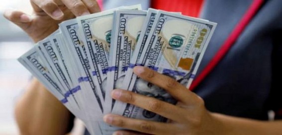 Dollar falls amid weaker safe-haven currencies