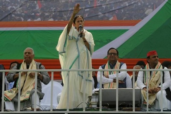 Mamata for uniting opposition on single platform