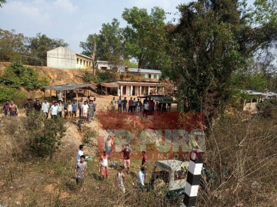 BSF vehicle met accident, locals rescued Jawans