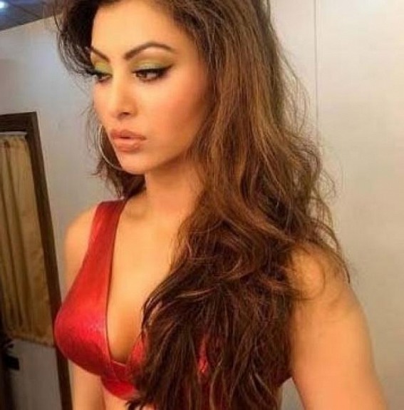 Red hot Urvashi Rautela has a 'shady Saturday'