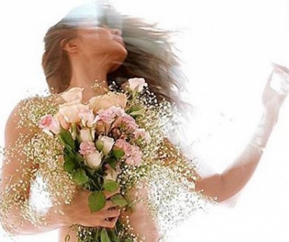 Jacqueline strikes 'Vava' vigour in black and white