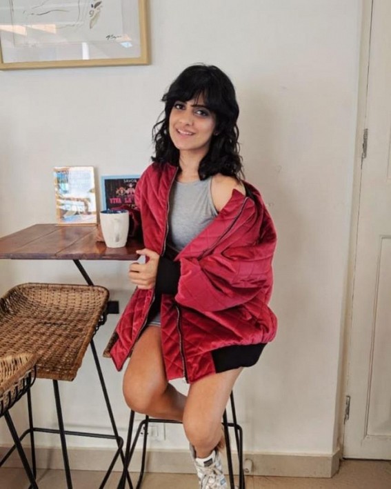 Jasleen Royal recalls her emotions during recording of Shershaah song Jasleen Royal recalls her emotions during recording of Shershaah song