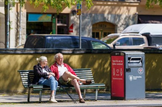 300K Swedish people suffer from impaired sense of smell due to Covid