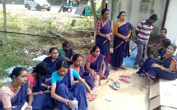 South Dist Hospital Cleaning staffs gone on Strike South Dist Hospital Cleaning staffs gone on Strike