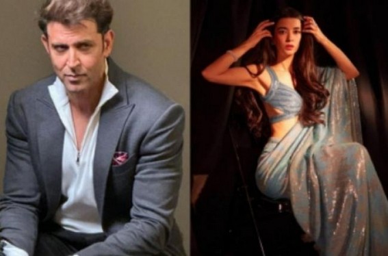 Hrithik says 'I see you' as girlfriend Saba drops photo in saree