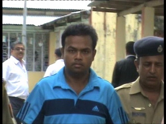 CPI-M leader's close aide ‘fraud’ Medical Officer stole Rs. 1 crore from innocent youths surrendered before court, sent to 14 days JC CPI-M leader's close aide ‘fraud’ Medical Officer stole Rs. 1 crore from innocent youths surrendered before court, sent to 14 days JC