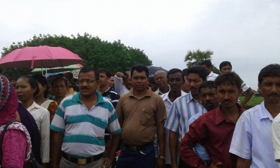 Tripura Srinagar border haat evokes good response Tripura Srinagar border haat evokes good response