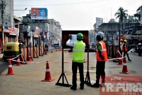 Flyover construction gains speed : agency engaged in construction work to meet the deadline Flyover construction gains speed : agency engaged in construction work to meet the deadline
