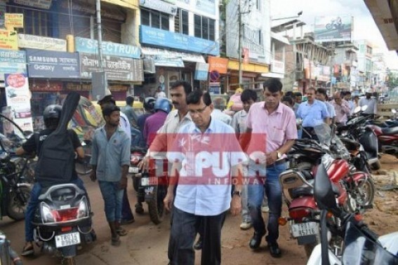 Manik Sarkar's 'Golden Era' : PWD Minister Badal Chowdhury fails to keep promise as Battala-Nagerjala road remains muddy-potholed hell during Durga Puja Manik Sarkar's 'Golden Era' : PWD Minister Badal Chowdhury fails to keep promise as Battala-Nagerjala road remains muddy-potholed hell during Durga Puja