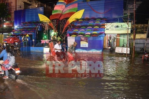Rain ! AMC's garbage water wet public’s new dresses on Astami night Rain ! AMC's garbage water wet public’s new dresses on Astami night