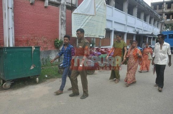 16 yrs tribal girl's kidnapping case : Father, Mother, Son produced before Court 16 yrs tribal girl's kidnapping case : Father, Mother, Son produced before Court