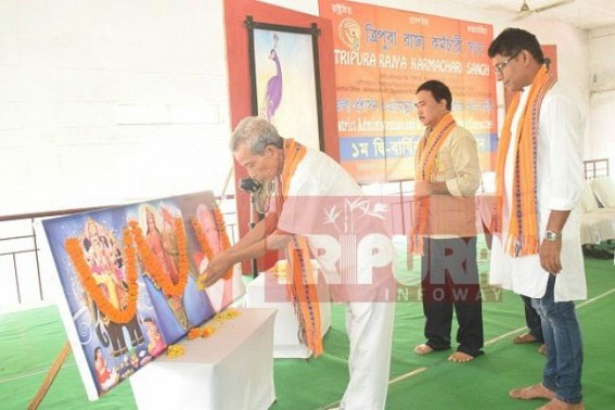 IPFT President offers prayers in Sangha-stage IPFT President offers prayers in Sangha-stage