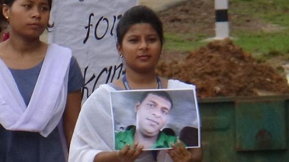 Tripura lynching : College students held protest Tripura lynching : College students held protest
