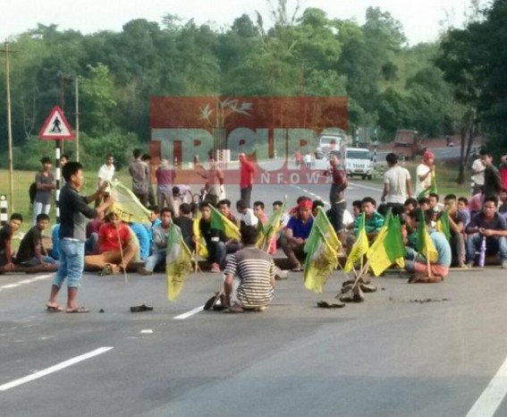 Unholy BJP-IPFT alliance’s abnormal outcome : Unrest by IPFT even after getting Two Cabinet Minister Posts, National Highway blockade hits South Tripura Unholy BJP-IPFT alliance’s abnormal outcome : Unrest by IPFT even after getting Two Cabinet Minister Posts, National Highway blockade hits South Tripura