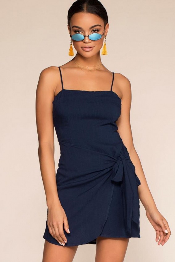 How do bees in congested hives stay cool on hot summer days? How do bees in congested hives stay cool on hot summer days?