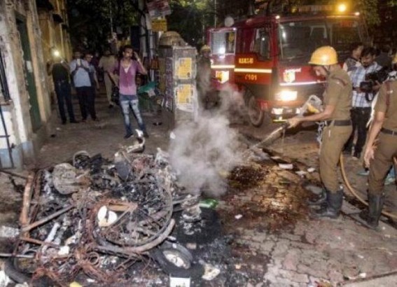 Netizens exchanged ‘War of Words’ in Tripura on Vidyasagar statue demolition in West Bengal at Amit Shah’s rally Netizens exchanged ‘War of Words’ in Tripura on Vidyasagar statue demolition in West Bengal at Amit Shah’s rally