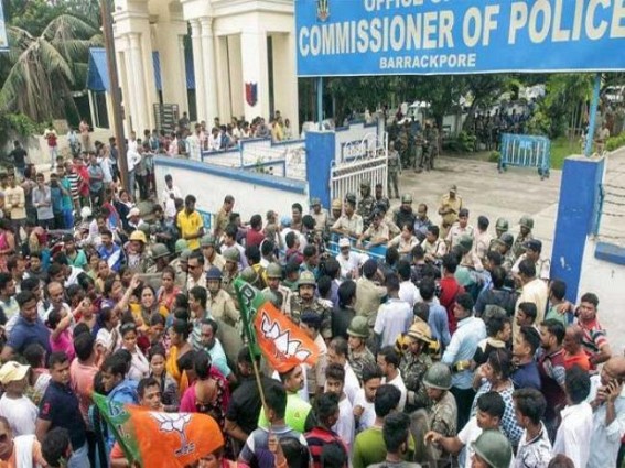 Violence-hit Bhatpara wakes up to uncanny silence Violence-hit Bhatpara wakes up to uncanny silence