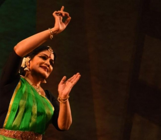Geeta Chandran trains eyes on 'Bhakti' for Bharatanatyam Geeta Chandran trains eyes on 'Bhakti' for Bharatanatyam