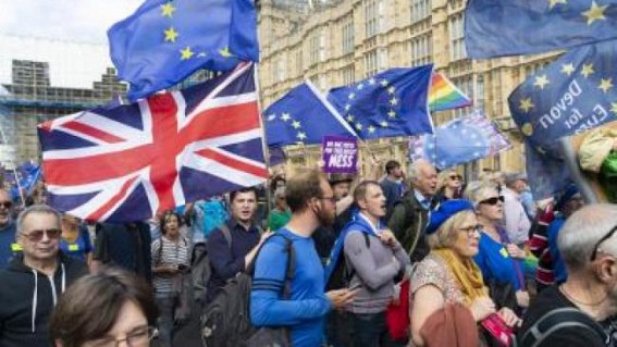 Brexit talks continue in Brussels ahead of key summit Brexit talks continue in Brussels ahead of key summit