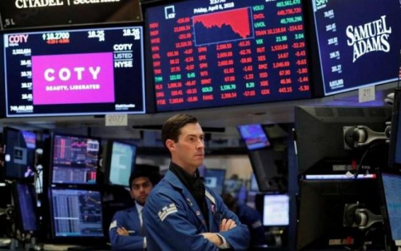 US stocks close higher amid data, earnings US stocks close higher amid data, earnings