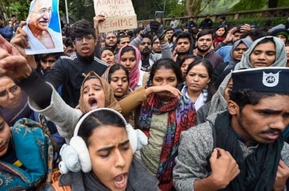 Women brigade continues their anti-CAA stir in Lucknow Women brigade continues their anti-CAA stir in Lucknow