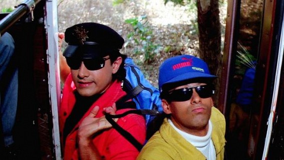 Aamir Khan mourns demise of 'Andaz Apna Apna' producer Vinay Sinha Aamir Khan mourns demise of 'Andaz Apna Apna' producer Vinay Sinha