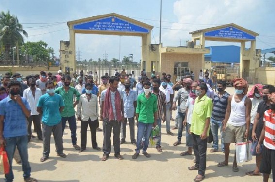 Akhaura Checkpost Workers in protest seeking payments Akhaura Checkpost Workers in protest seeking payments