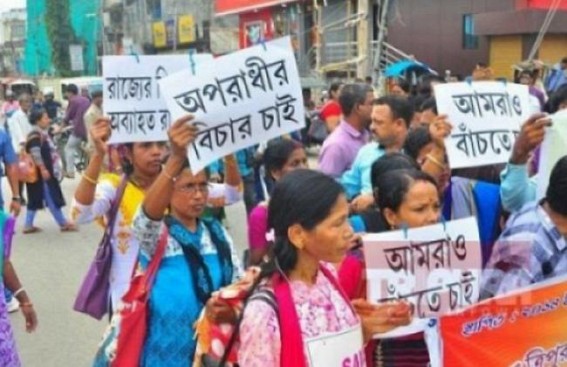 Congress demands Jobs for 10323 teachers Congress demands Jobs for 10323 teachers