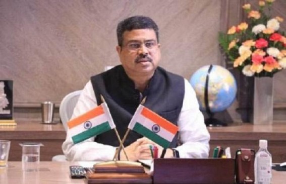 Pradhan launches 42 CNG stations, 3 City Gate Stations of Torrent Gas Pradhan launches 42 CNG stations, 3 City Gate Stations of Torrent Gas