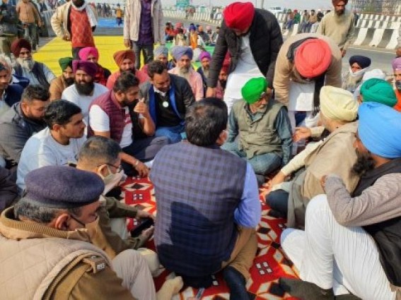 Farmer leader gives 24-hr ultimatum to Ghaziabad administration to resolve grievances Farmer leader gives 24-hr ultimatum to Ghaziabad administration to resolve grievances