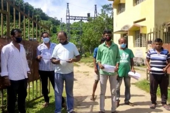 Madhupur locals protested against abnormal Electric Bills Madhupur locals protested against abnormal Electric Bills