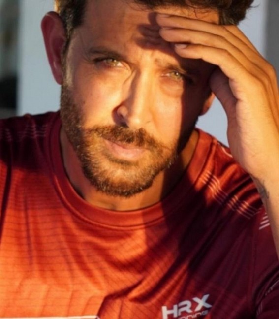 Hrithik Roshan confesses missing samosas! Hrithik Roshan confesses missing samosas!