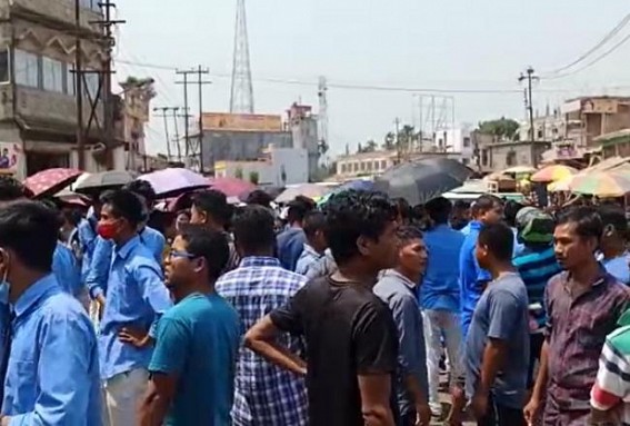 Students blocked National Highway after Teacher beaten up a Student Students blocked National Highway after Teacher beaten up a Student