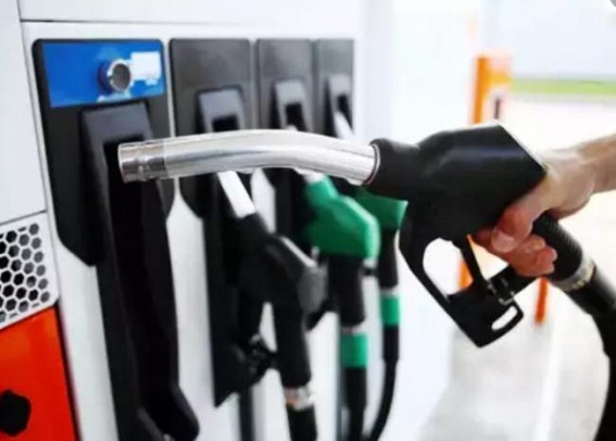 Petrol price inches closer to century mark in Mumbai Petrol price inches closer to century mark in Mumbai