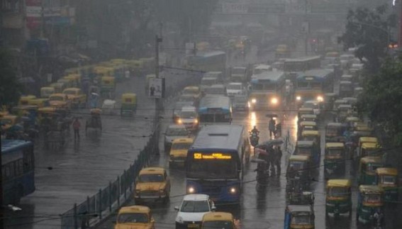 Heavy rains lash south Bengal Heavy rains lash south Bengal