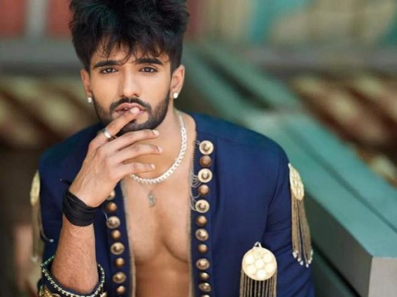 Zeeshan Khan raises questions on the rules of 'Bigg Boss 15' Zeeshan Khan raises questions on the rules of 'Bigg Boss 15'