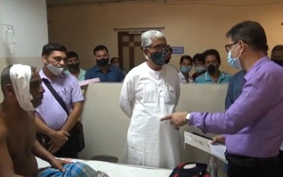 Dhanpur Political Clash : Ex-CM met Injured CPI-M Party Workers in GB hospital Dhanpur Political Clash : Ex-CM met Injured CPI-M Party Workers in GB hospital