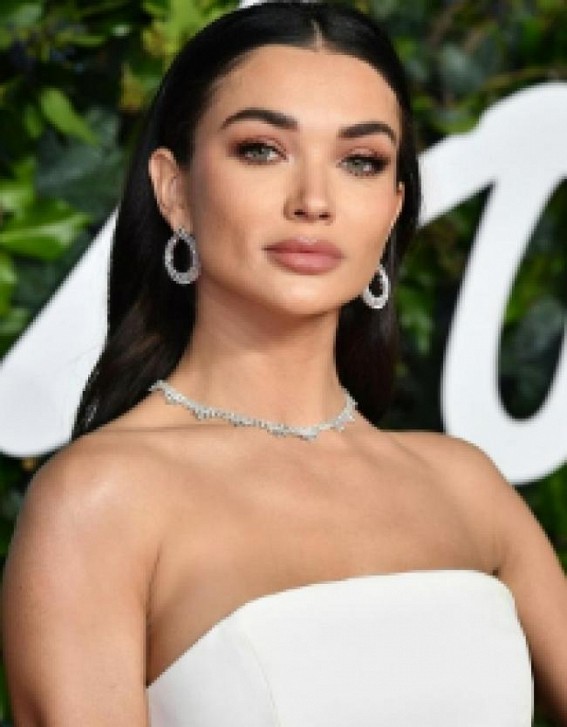Amy Jackson furious over slaughter of 100 dolphins on Faroe islands Amy Jackson furious over slaughter of 100 dolphins on Faroe islands