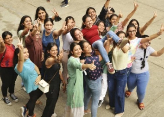 CBSE Class 12 results: Noida, Bulandshahr girls score 500/500 CBSE Class 12 results: Noida, Bulandshahr girls score 500/500