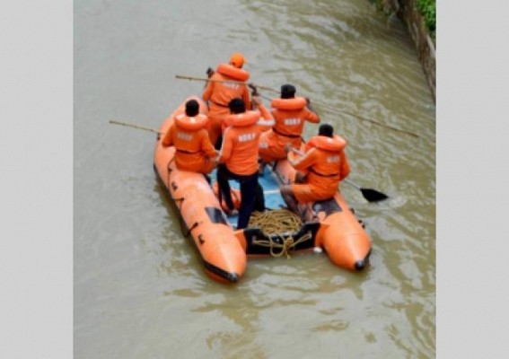 Yogi directs 47 NDRF, SDRF teams to work in flood-hit areas Yogi directs 47 NDRF, SDRF teams to work in flood-hit areas