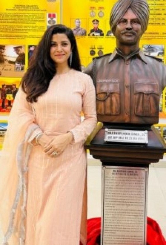 Nimrat visits Patiala for inaugural of late father's statue at Regiment Nimrat visits Patiala for inaugural of late father's statue at Regiment