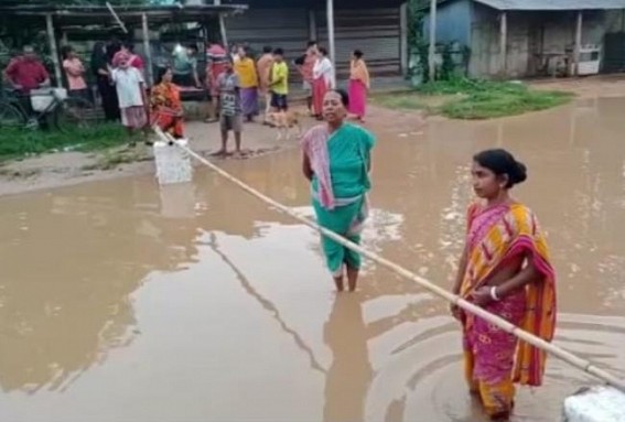 No drainage system forced local people to Block roads due to waterlogging in the Banikya Chowmuhani area, Agartala No drainage system forced local people to Block roads due to waterlogging in the Banikya Chowmuhani area, Agartala