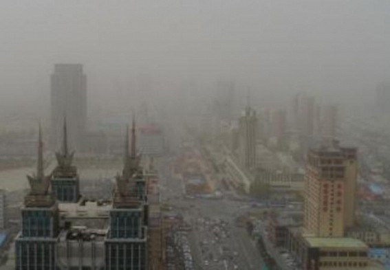 Blizzard, dust storm hit Mongolia, causing low visibility Blizzard, dust storm hit Mongolia, causing low visibility