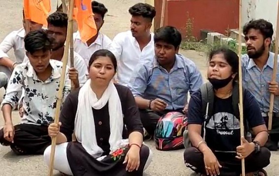 ABVP protests at DM Office seeking Justice for alleged Gangrape incident Victim ABVP protests at DM Office seeking Justice for alleged Gangrape incident Victim