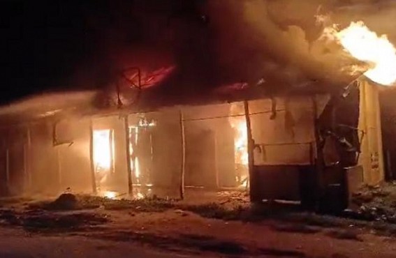 Massive Fire in Teliamura Golabari Chowmuhani : At least four shops burnt Massive Fire in Teliamura Golabari Chowmuhani : At least four shops burnt