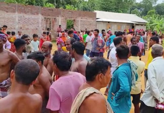 1 Child Died, 1 Hospitalized in Udaipur after Landslide 1 Child Died, 1 Hospitalized in Udaipur after Landslide
