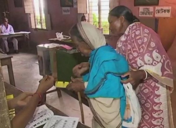Bengal panchayat polls: Death toll rises to 31, 36.66% voter turnout till 1:30 p.m. Bengal panchayat polls: Death toll rises to 31, 36.66% voter turnout till 1:30 p.m.