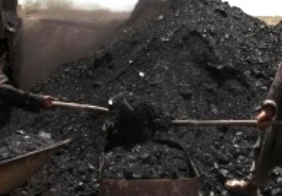 Coal production stood at 21 lakh tonnes on Maha Ashtami day, equal to normal day output: Govt Coal production stood at 21 lakh tonnes on Maha Ashtami day, equal to normal day output: Govt