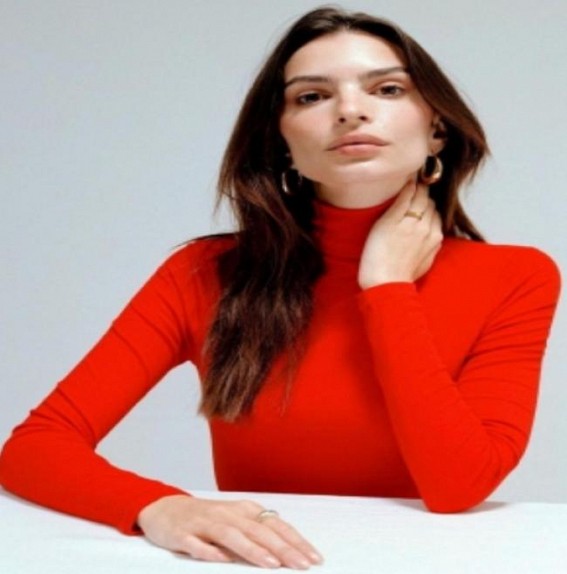 Emily Ratajkowski wants to pen book on divorce Emily Ratajkowski wants to pen book on divorce